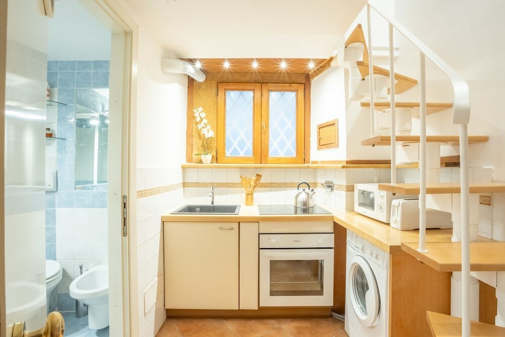 Фото Quiet and Cozy Trastevere Hideaway