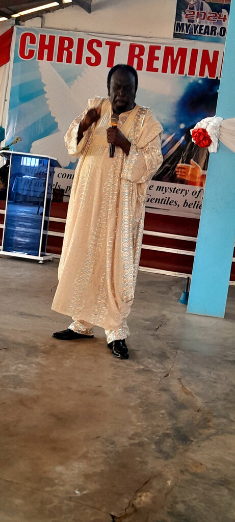 Administration Christ reminders new church, Accra, photo