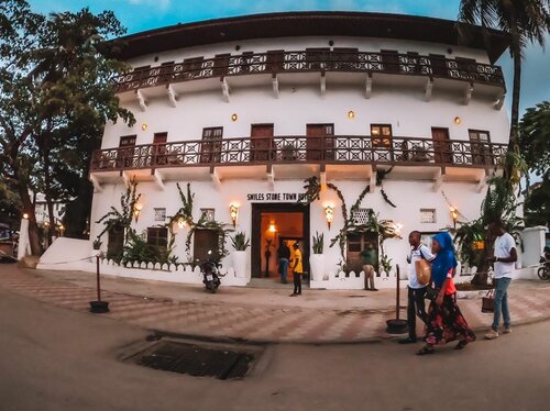 Гостиница Smiles Stone Town Hotel в Занзибаре