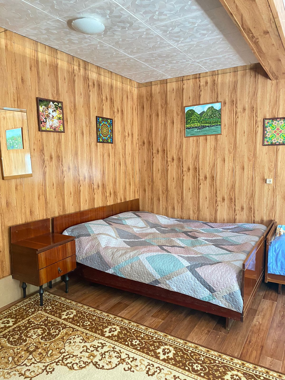 Фото Дом у пруда