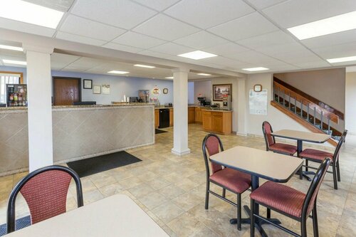 Гостиница Super 8 by Wyndham Michigan City в Мичиган Сити