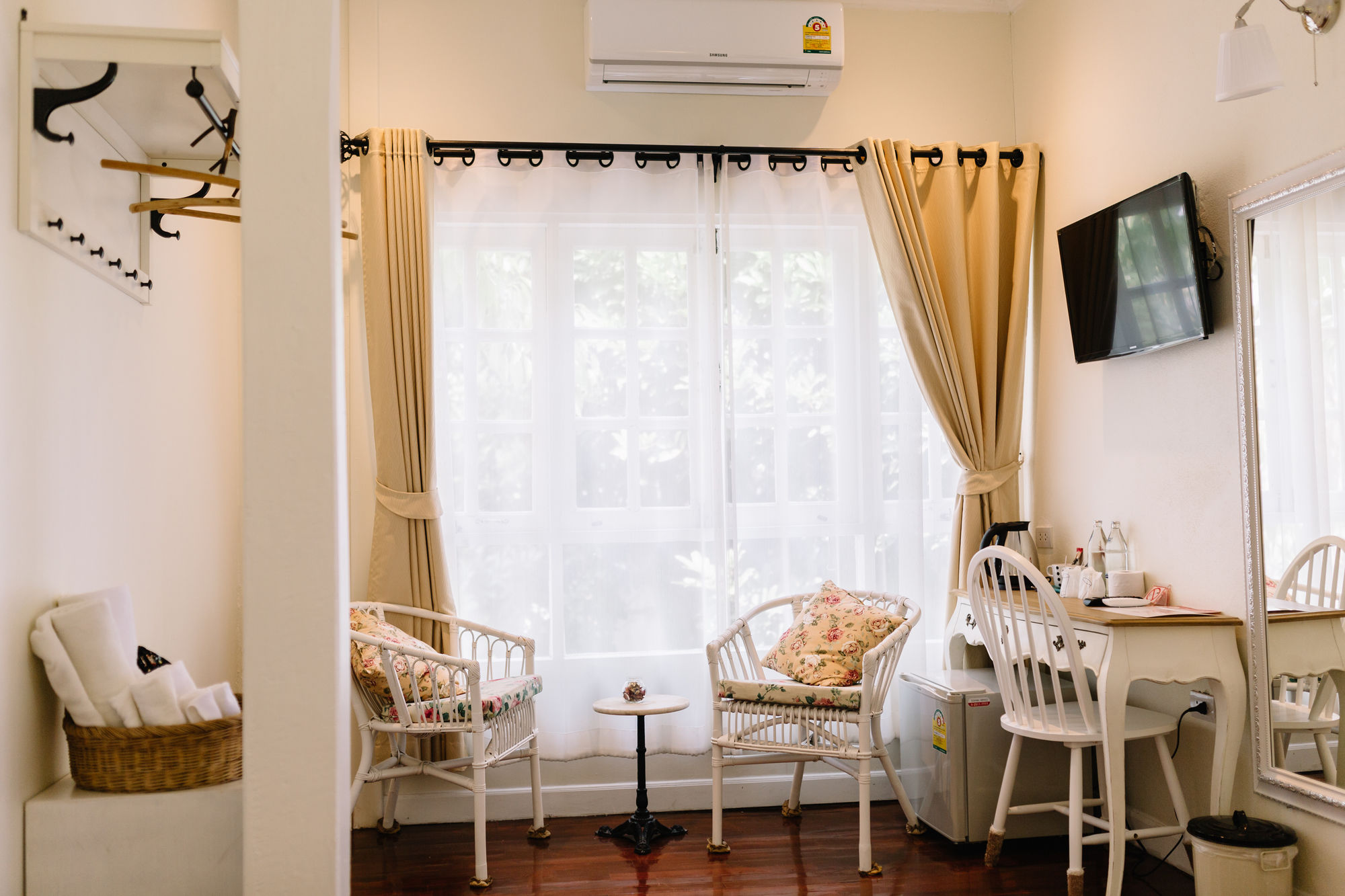 Фото Nai Suan Bed and Breakfast