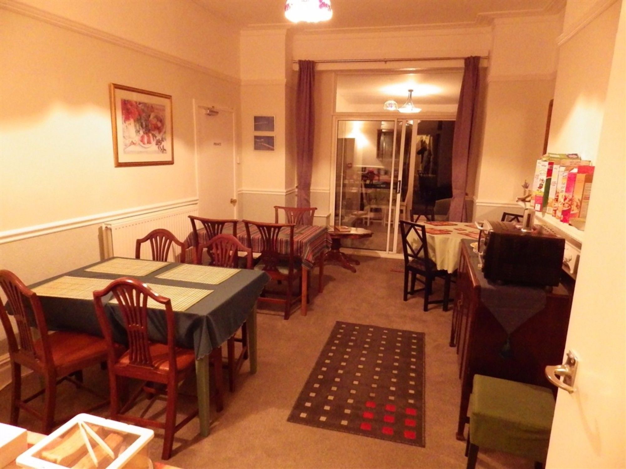 Фото The Ravensbourne Hotel