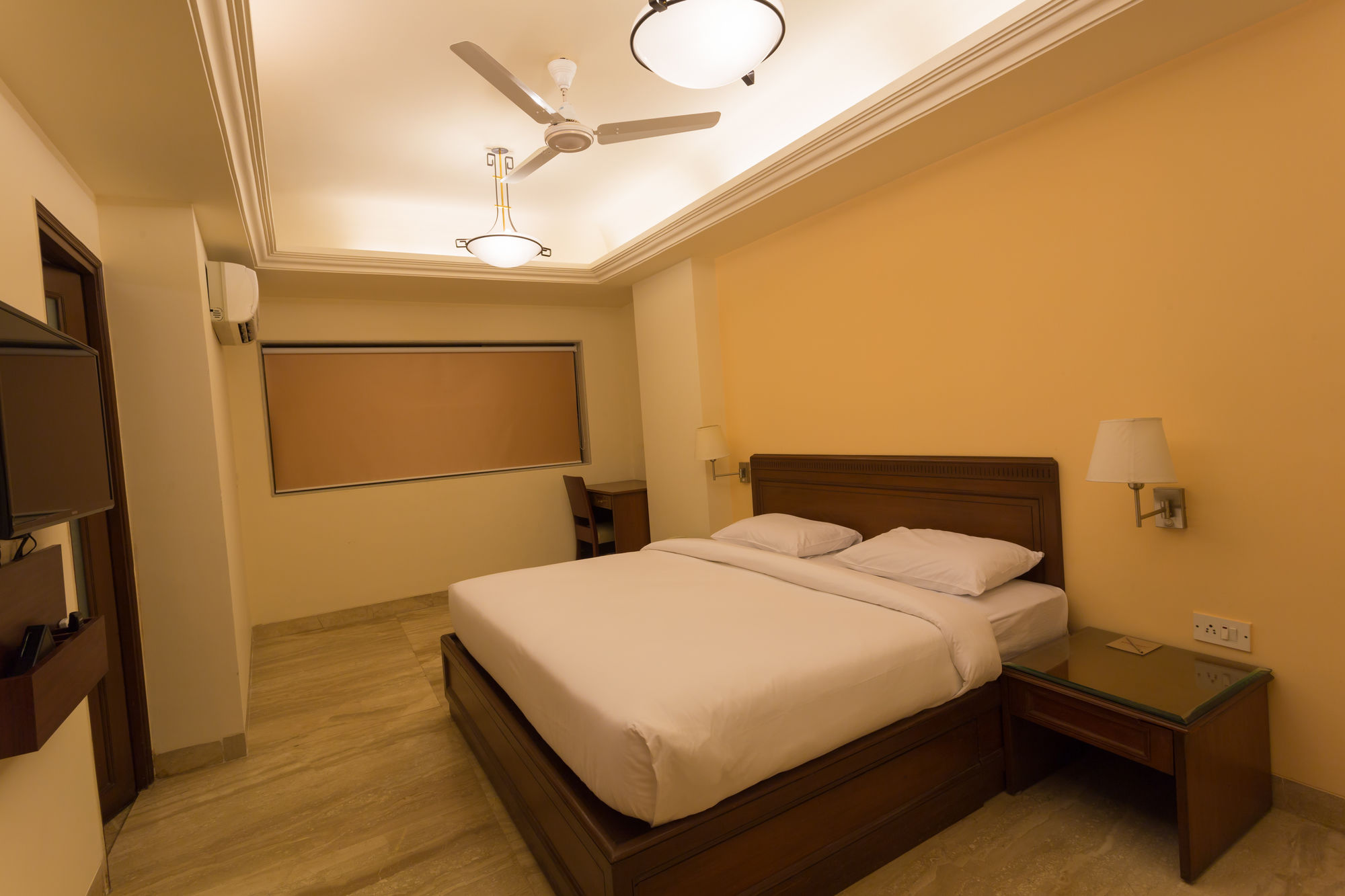 Фото Ginger Hotel Thane