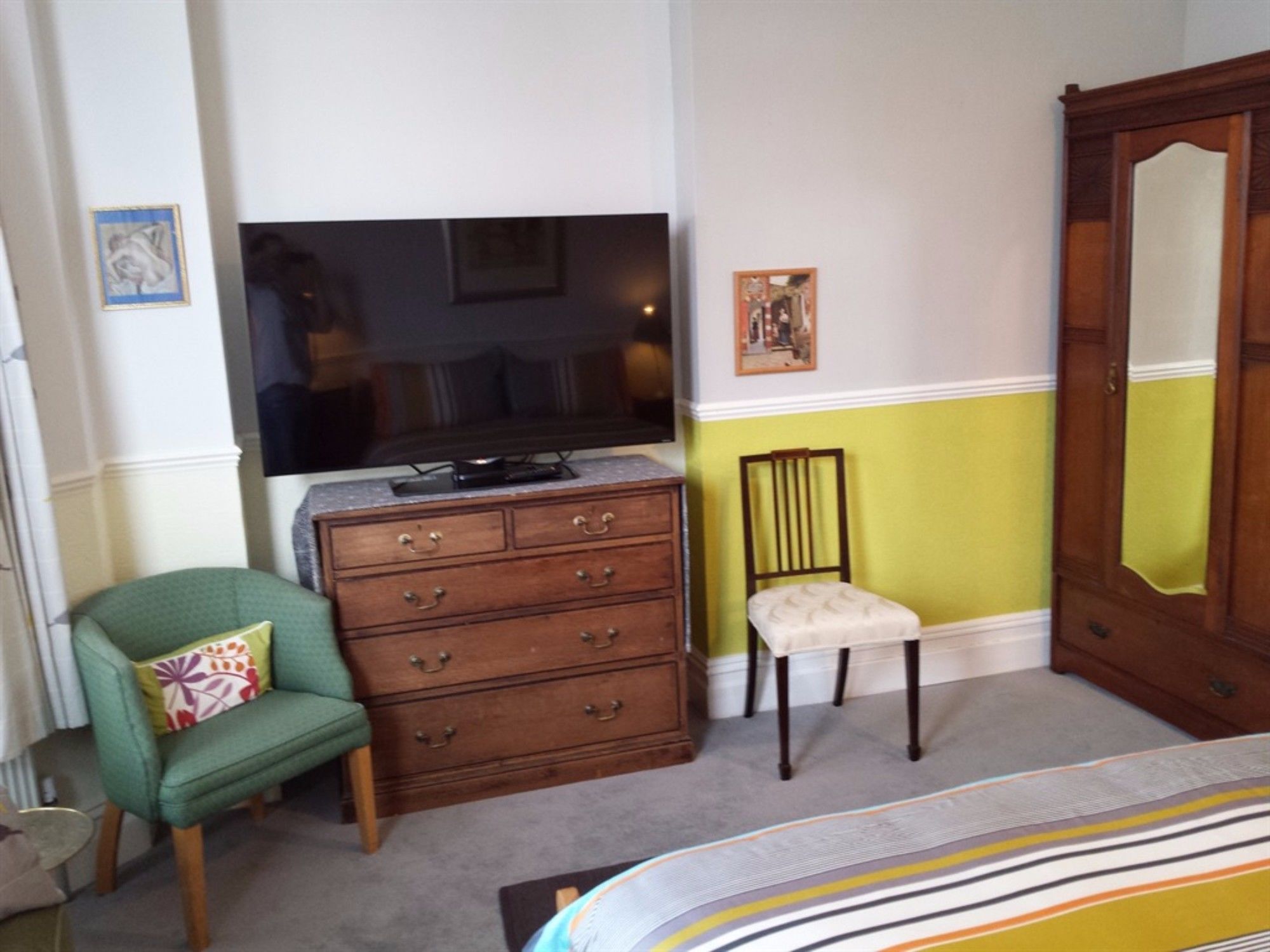 Фото The Ravensbourne Hotel