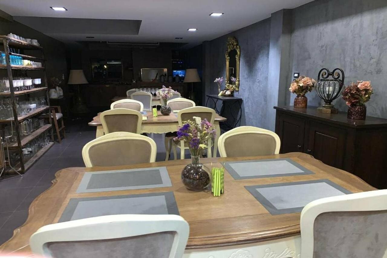 Фото Frankie's Inn