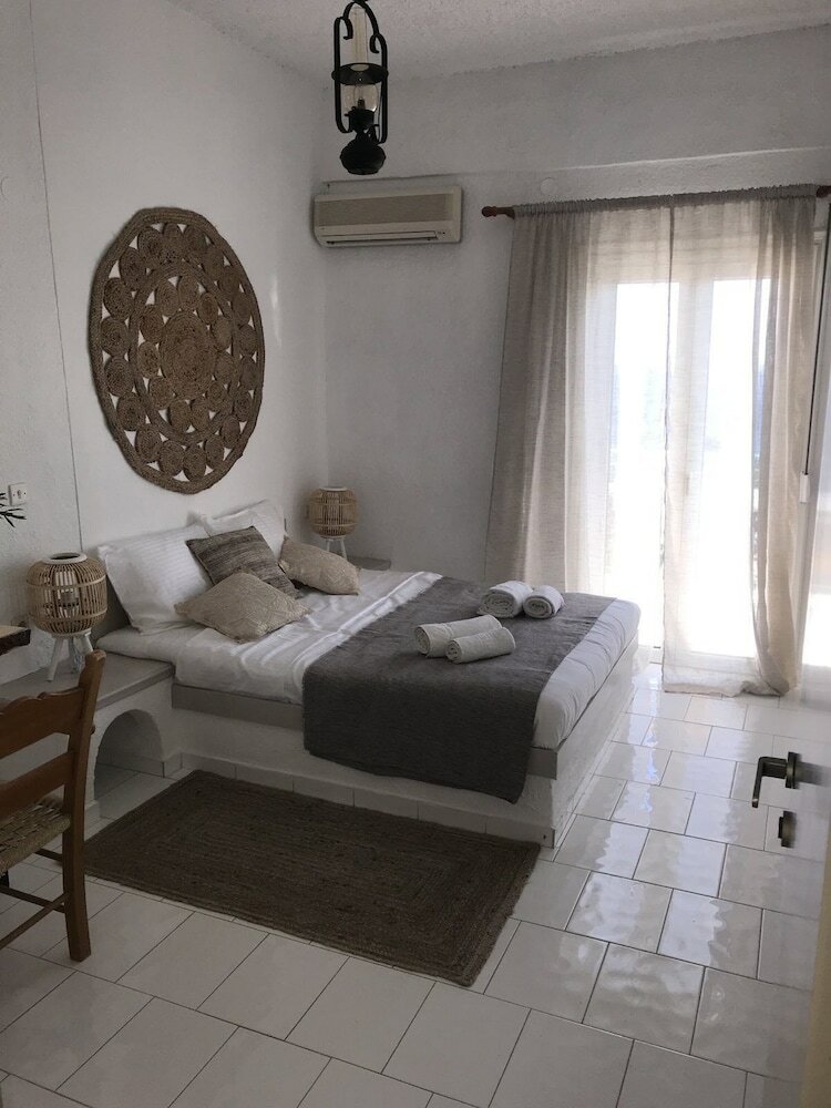 Фото Achlia Hotel