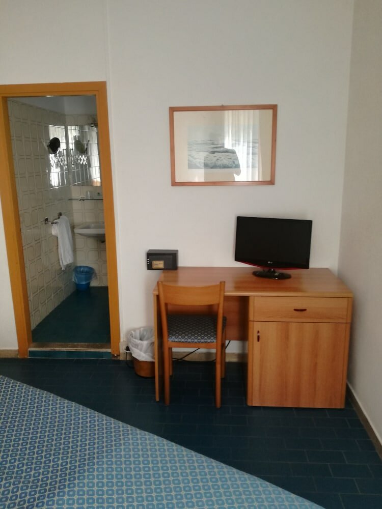 Фото Отель Heron