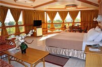 Фото Elegant Circle Inn