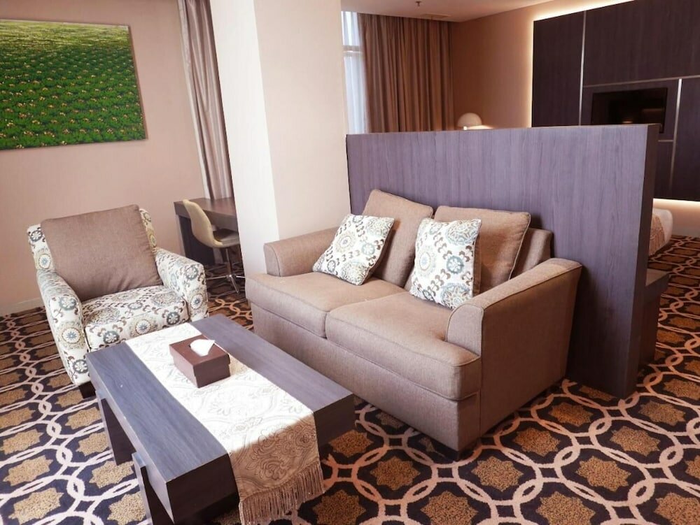 Фото Grandia Hotel