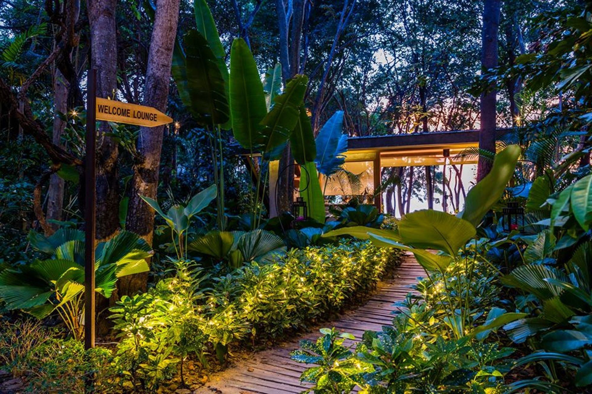 Фото The Monttra Pattaya