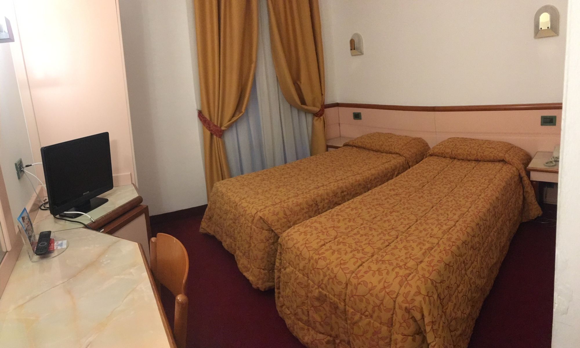 Фото Hotel Garnì Villa Fontana