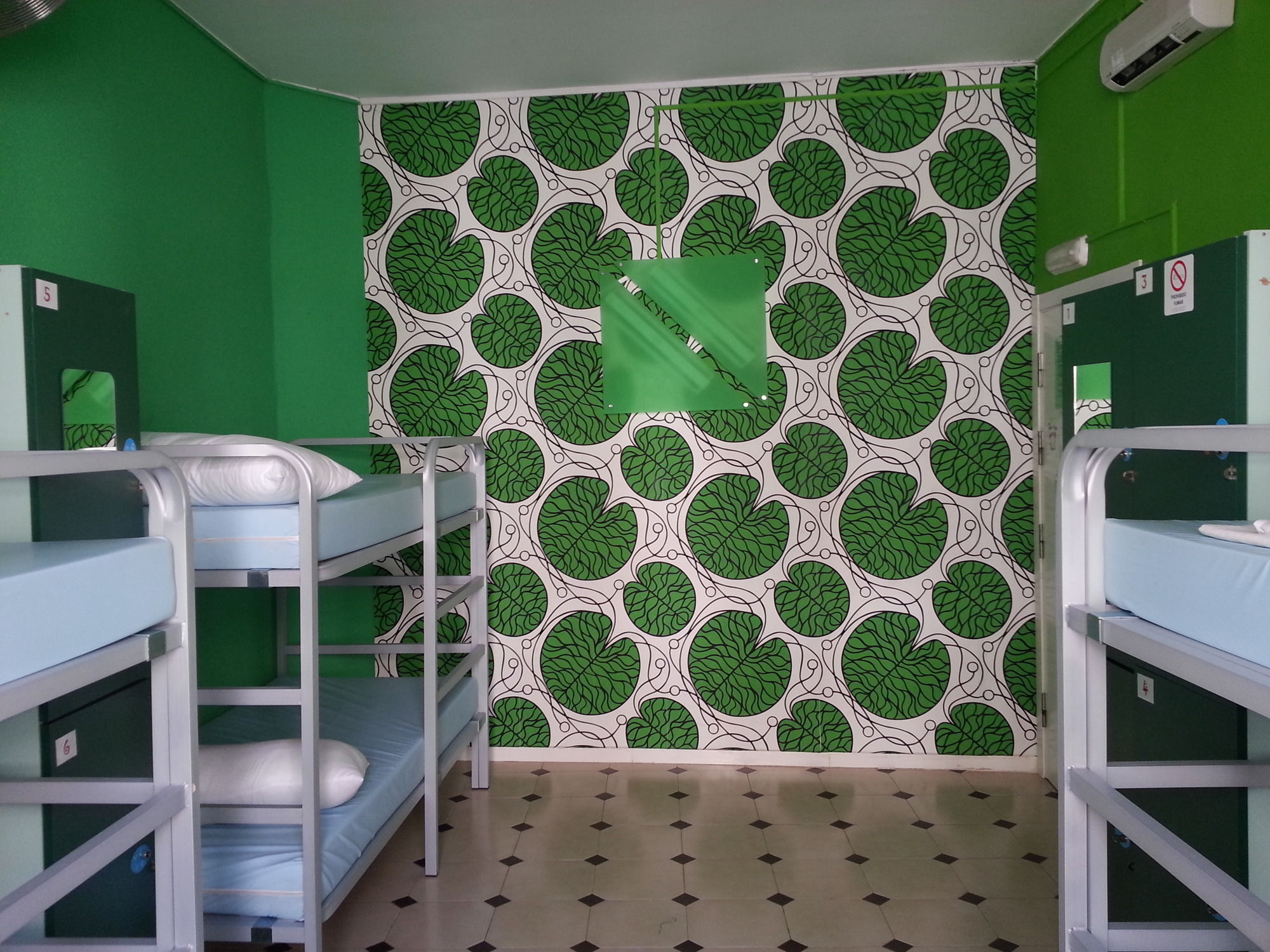 Фото Red Nest Hostel Valencia