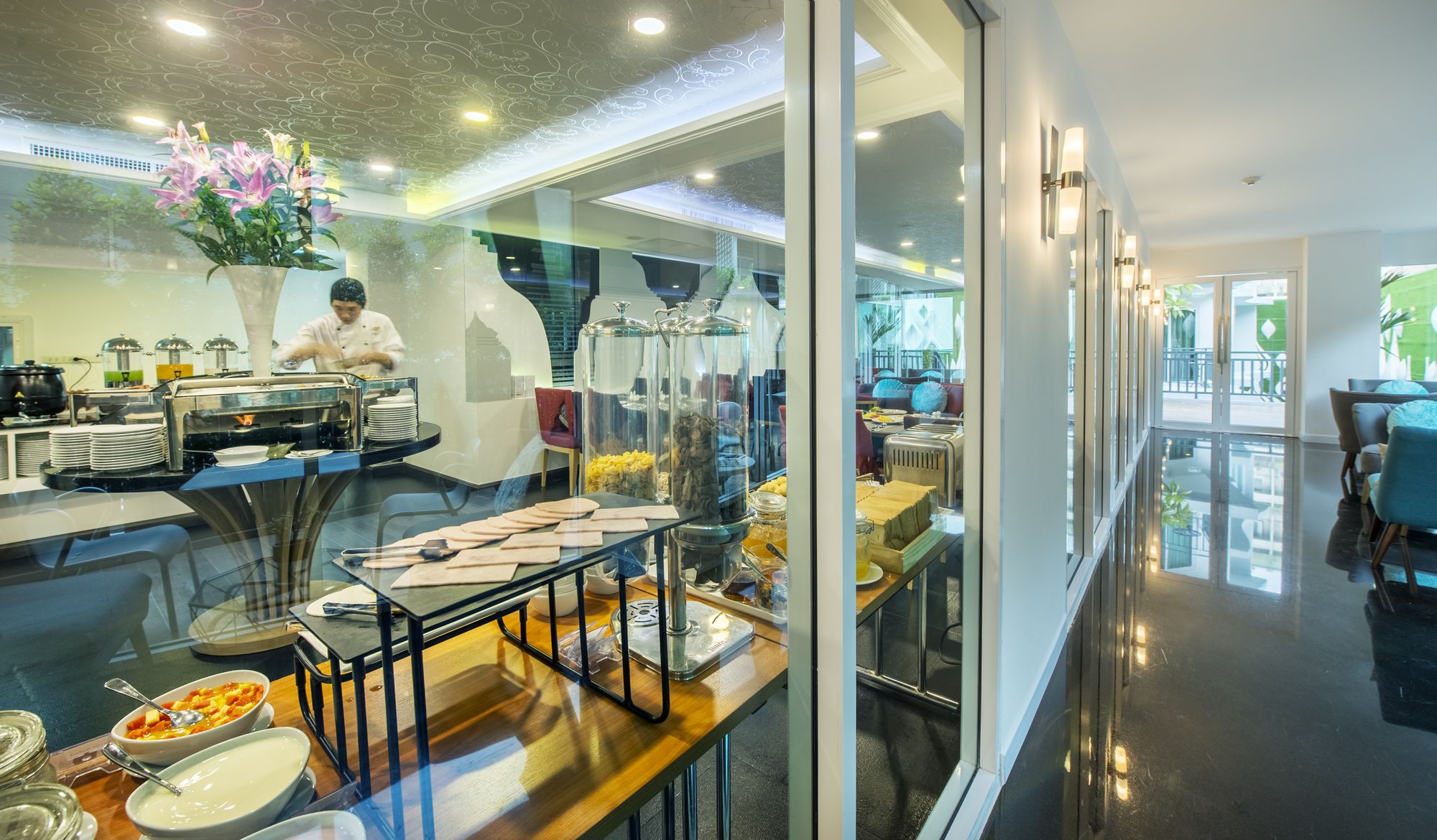 Фото Anajak Bangkok Hotel