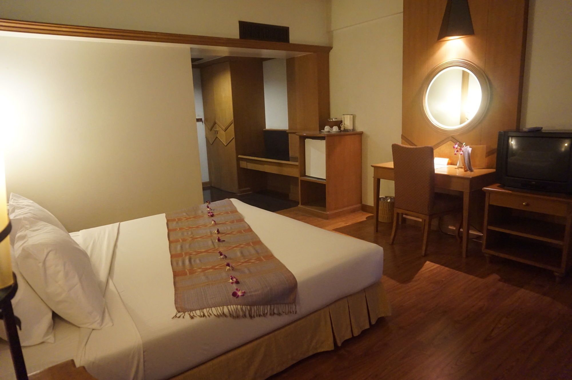 Фото Ban Chiang Hotel