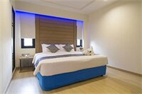 Фото Eleven Avenue Suites Bangkok