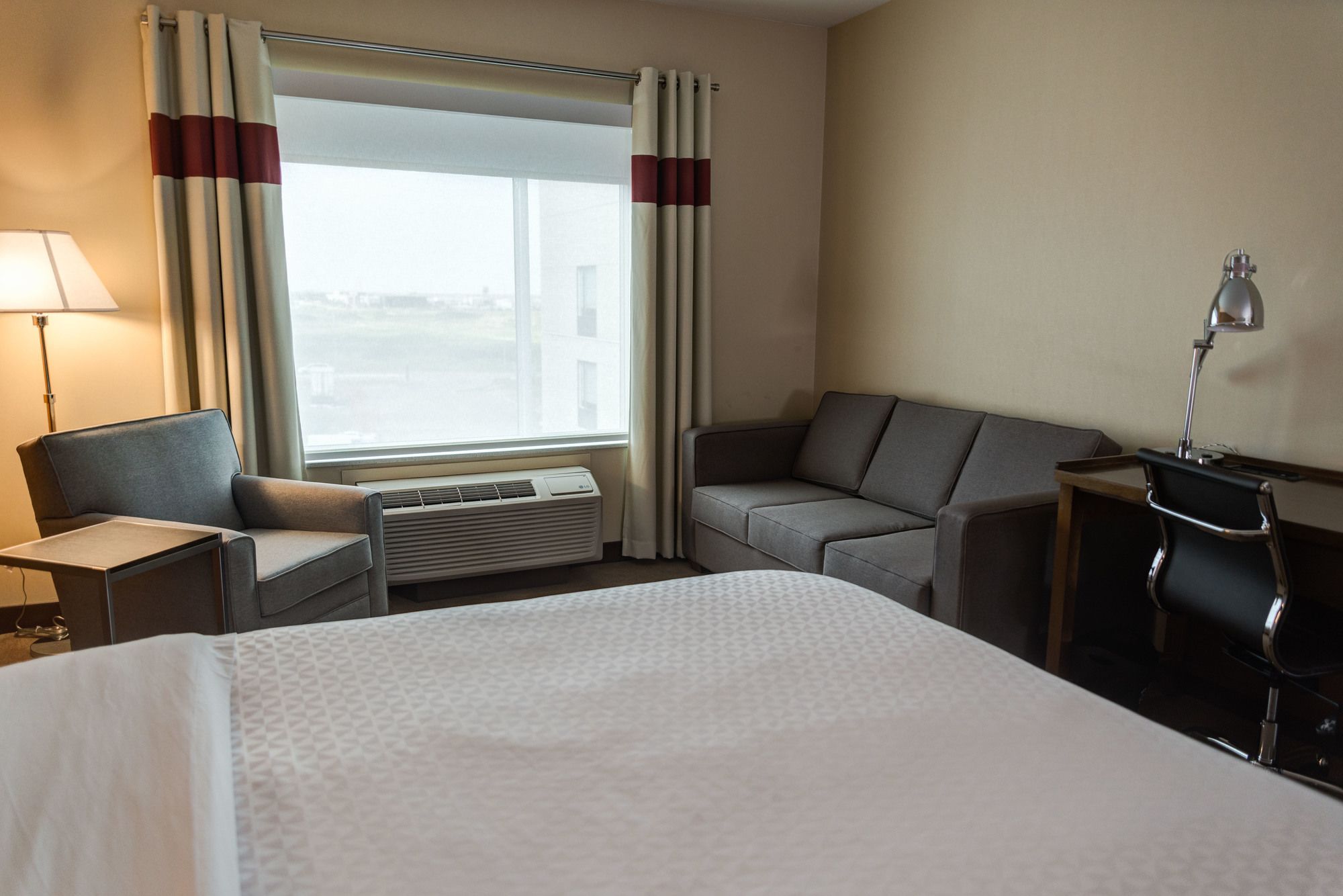 Фото Four Points by Sheraton Sherwood Park