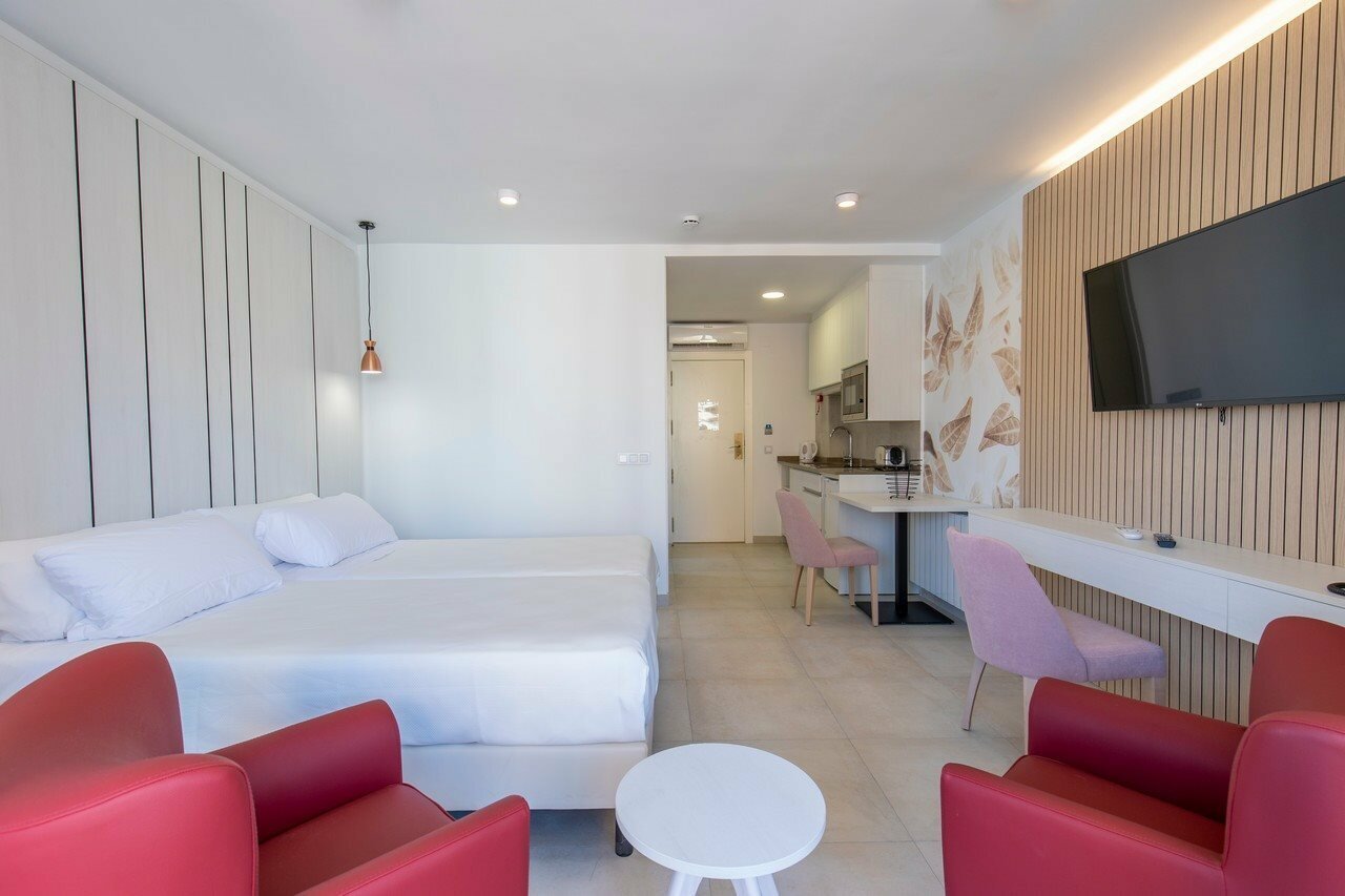 Фото Aparthotel Bcl Levante Beach