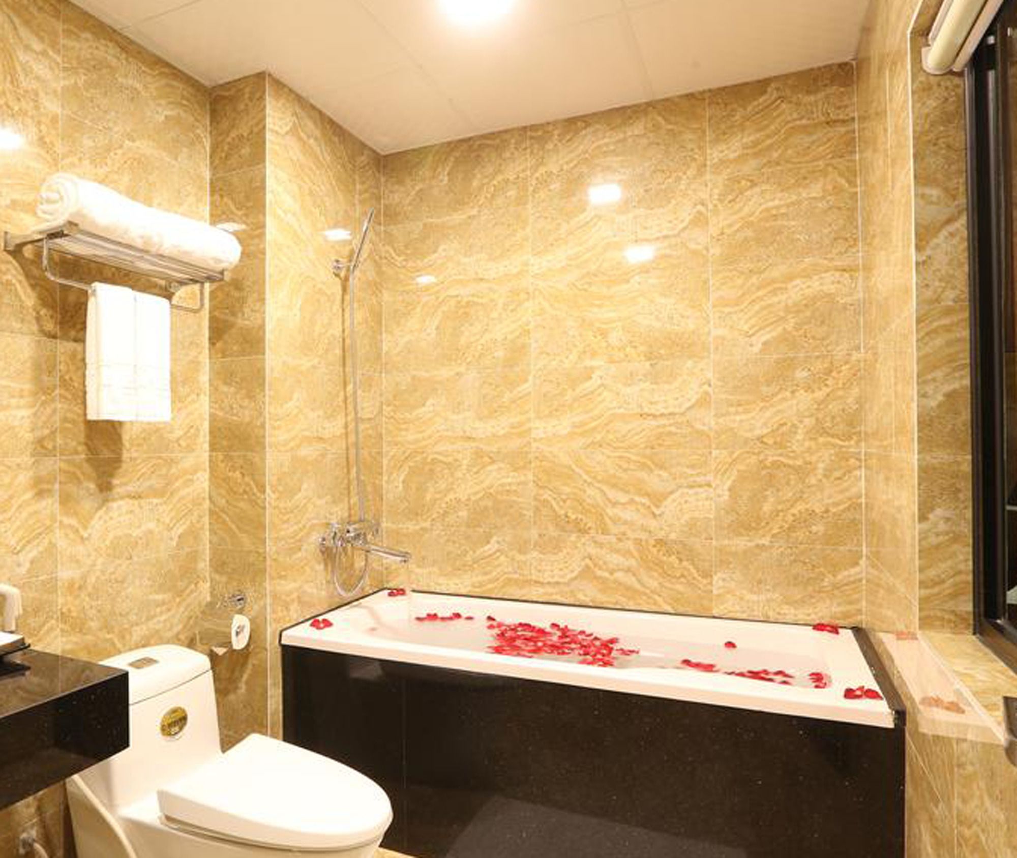 Фото Salem Riverside Hotel