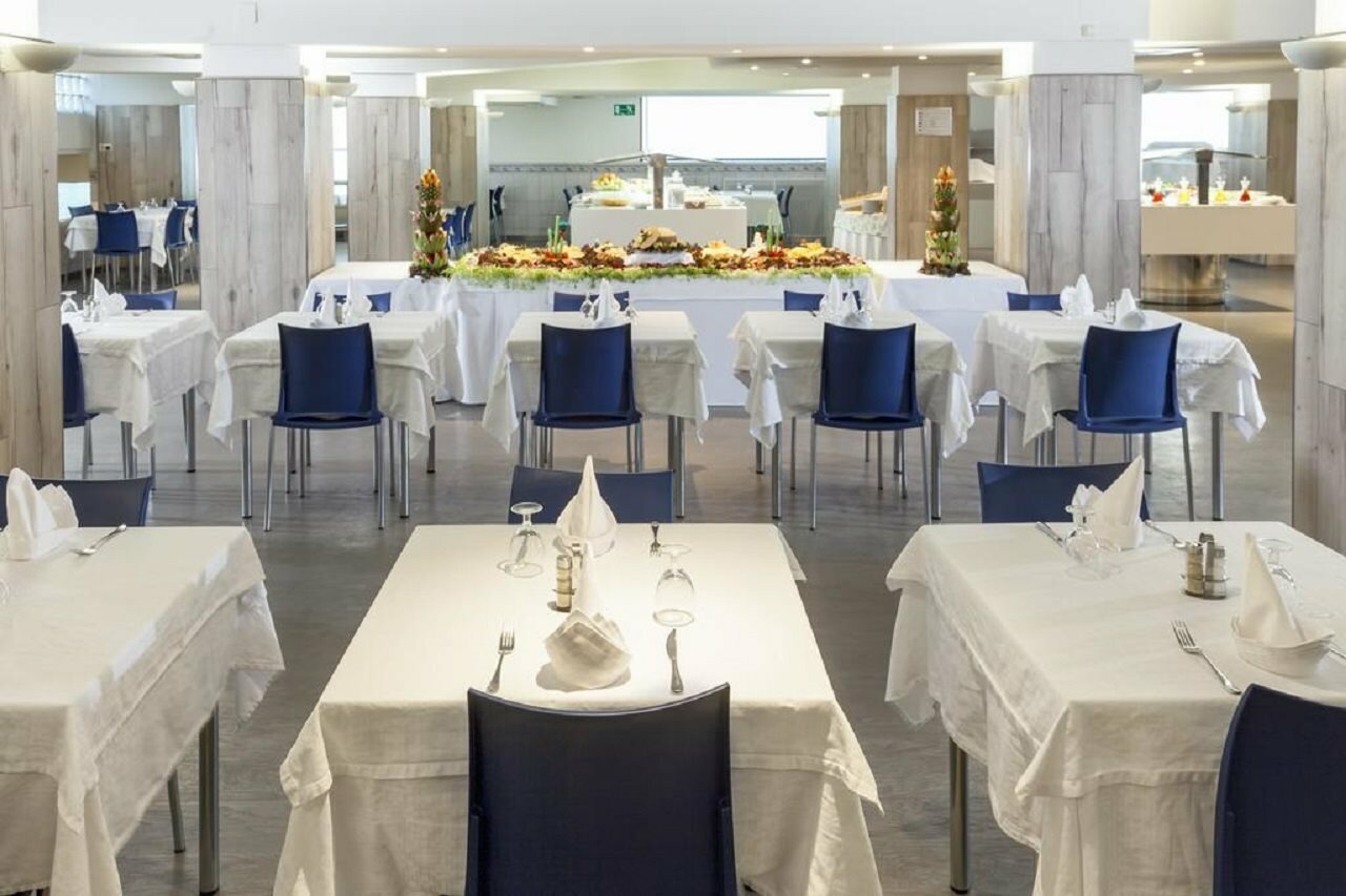 Фото Port Fiesta Park Hotel