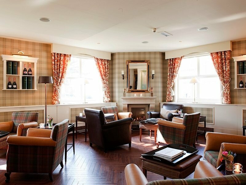 Фото Carlton Ambassador Hotel