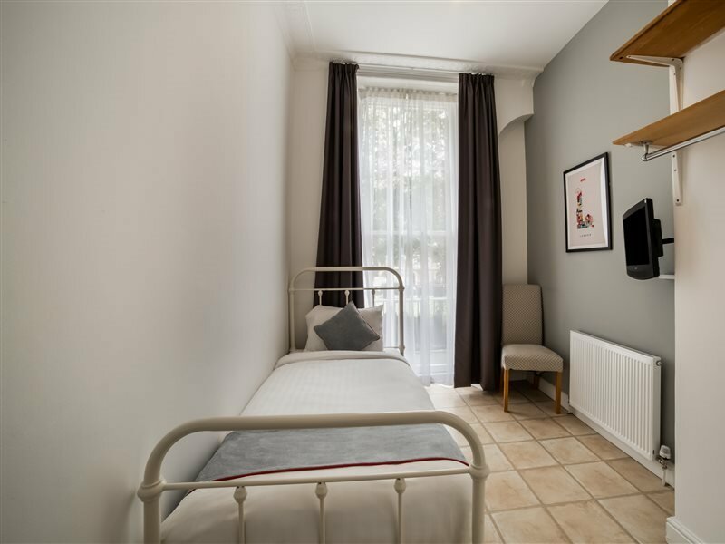 Фото Oyo Kings Hotel