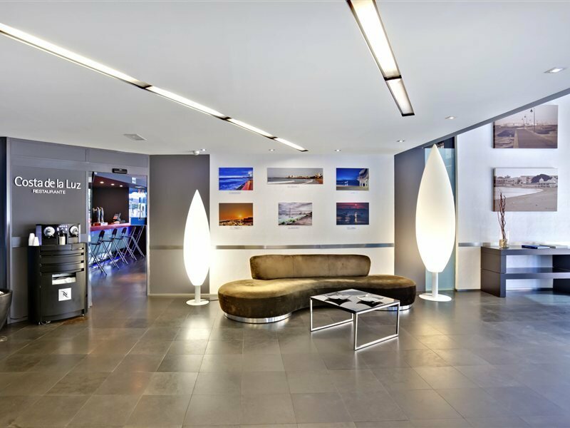 Фото Occidental Cádiz