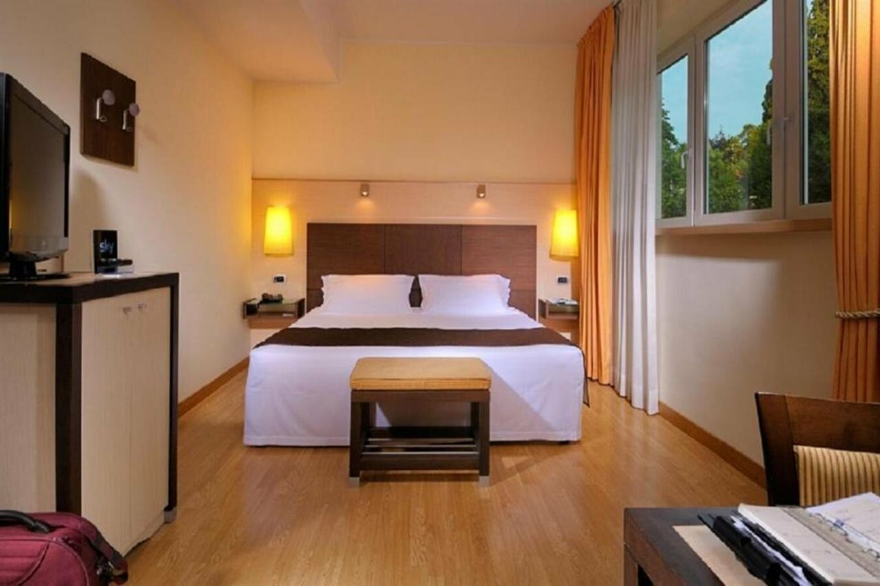 Фото Hotel Master