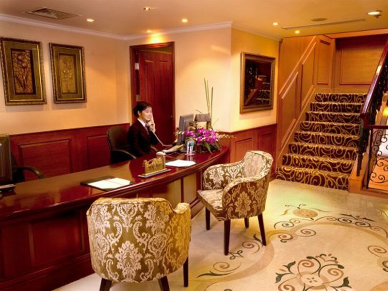 Фото Windsor Plaza Hotel