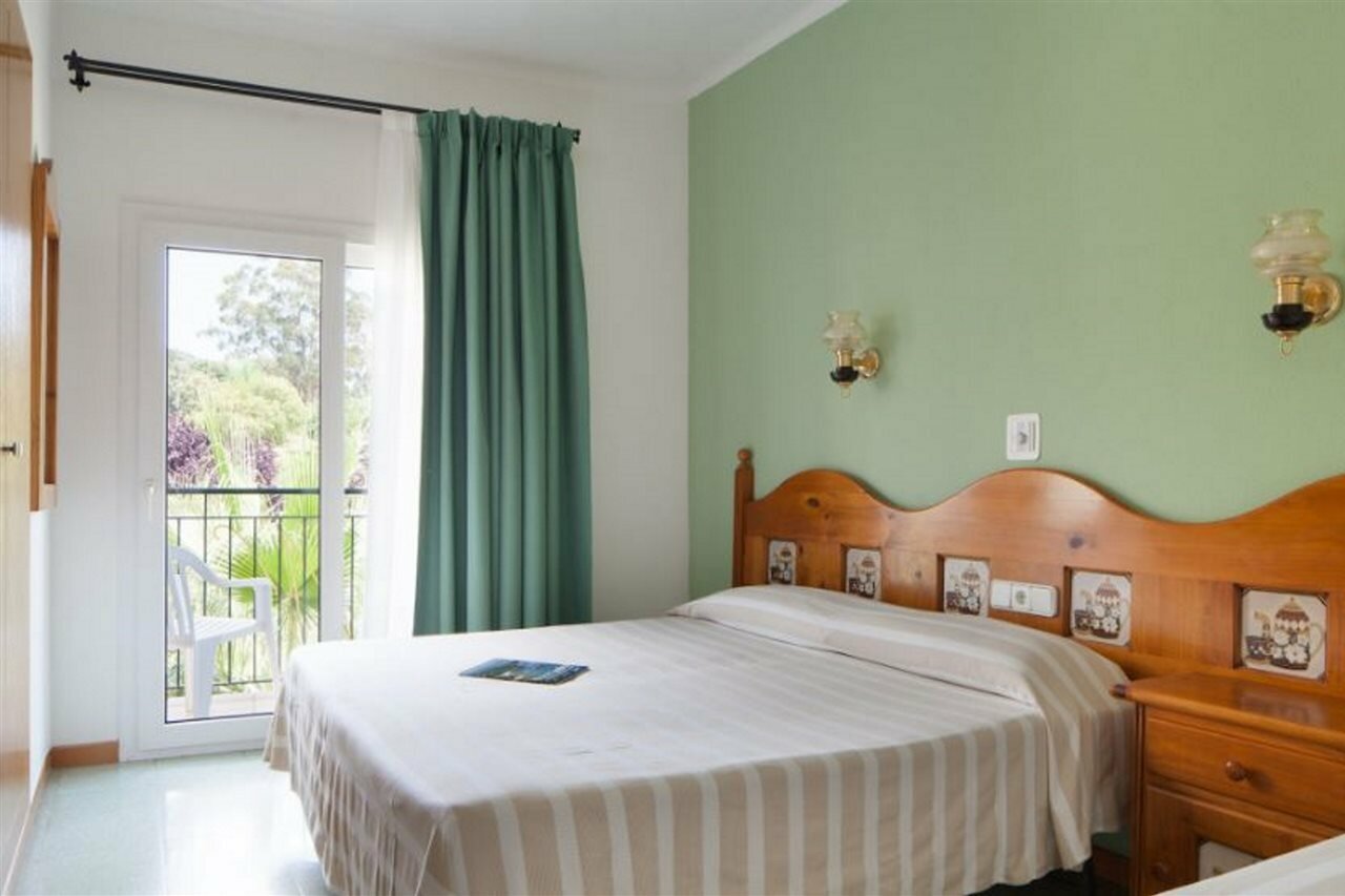 Фото Hotel Ninays