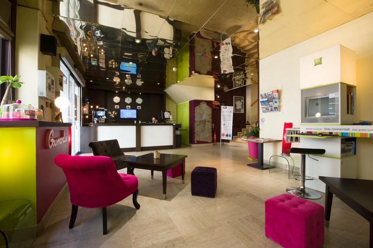 Фото ibis Styles Nantes Centre Place Royale