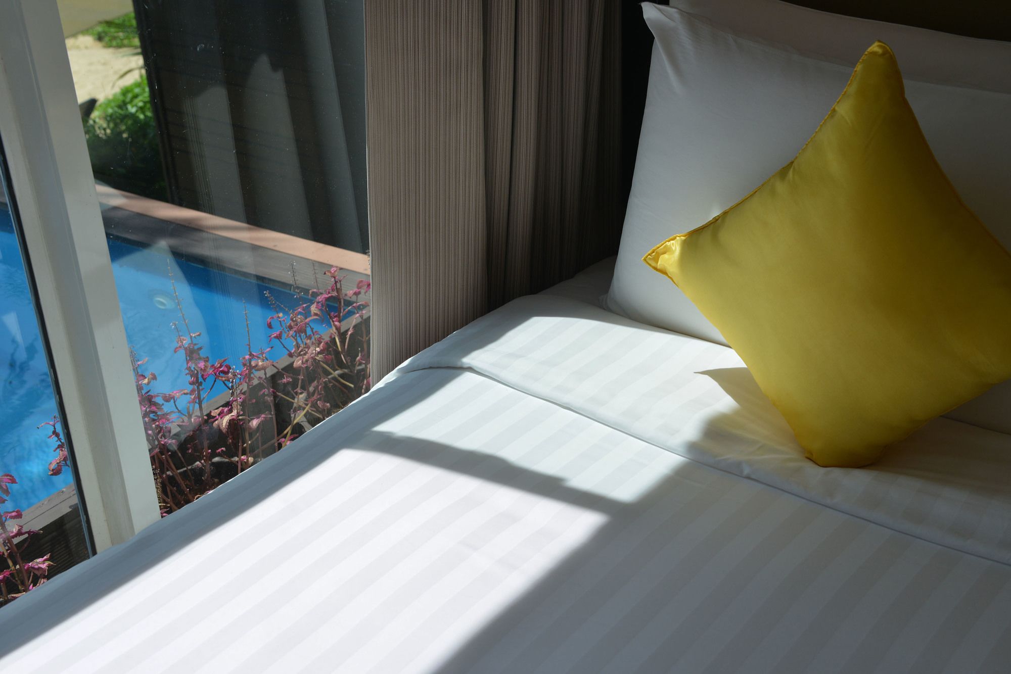 Фото Andaman White Beach Resort