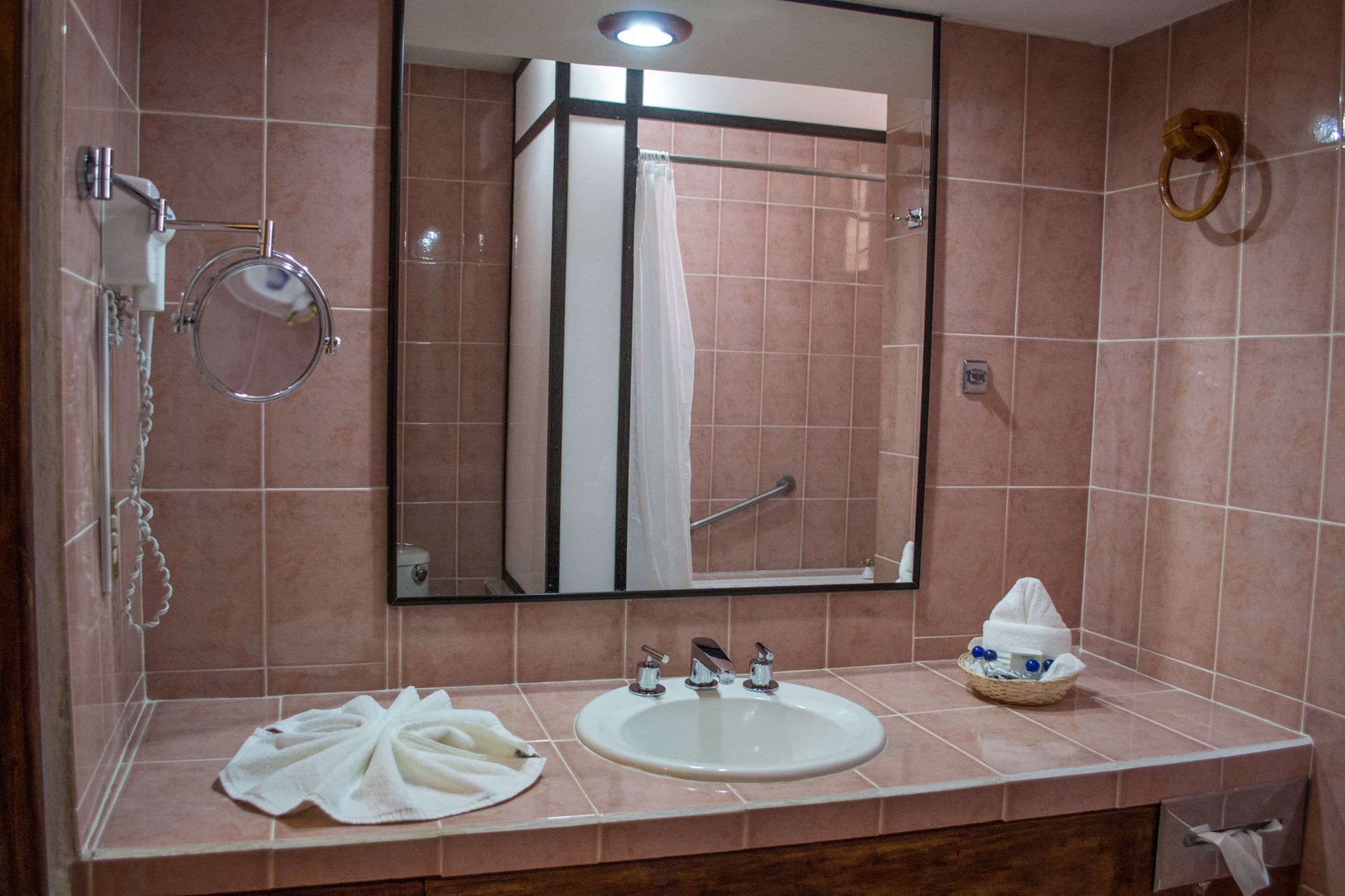 Фото Capital O Hotel Rincon Del Arco