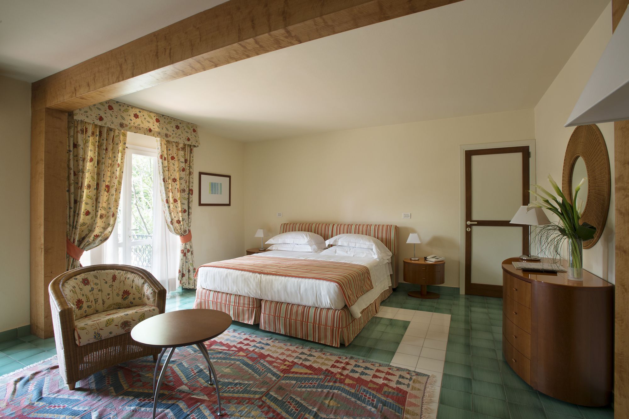 Фото Hermitage Hotel & Resort