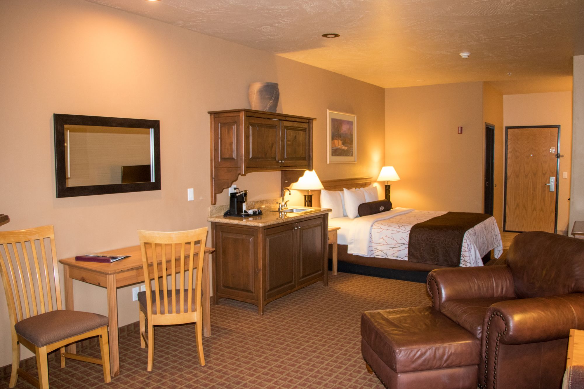 Фото Sedona Real Inn & Suites