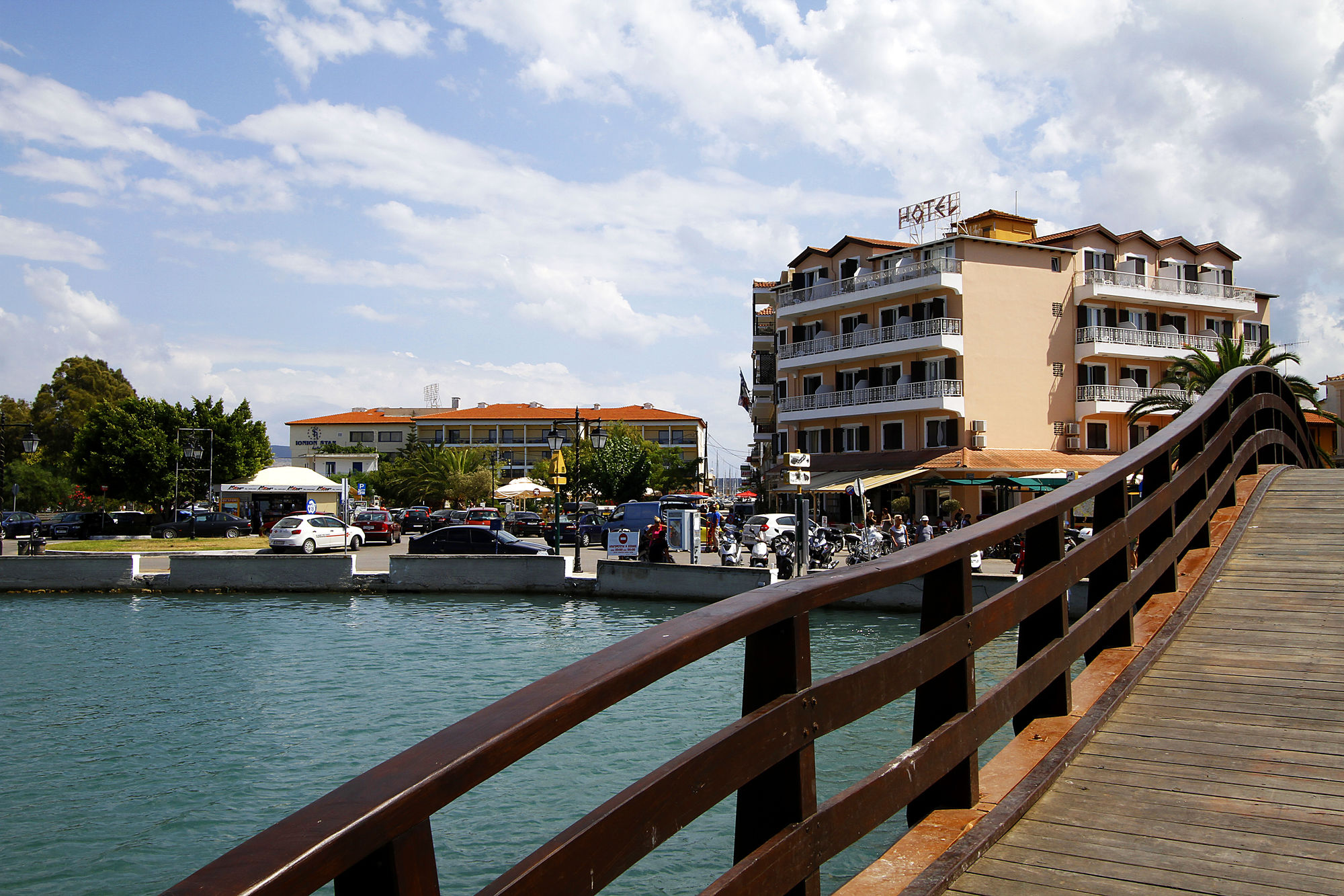 Фото Nirikos Hotel