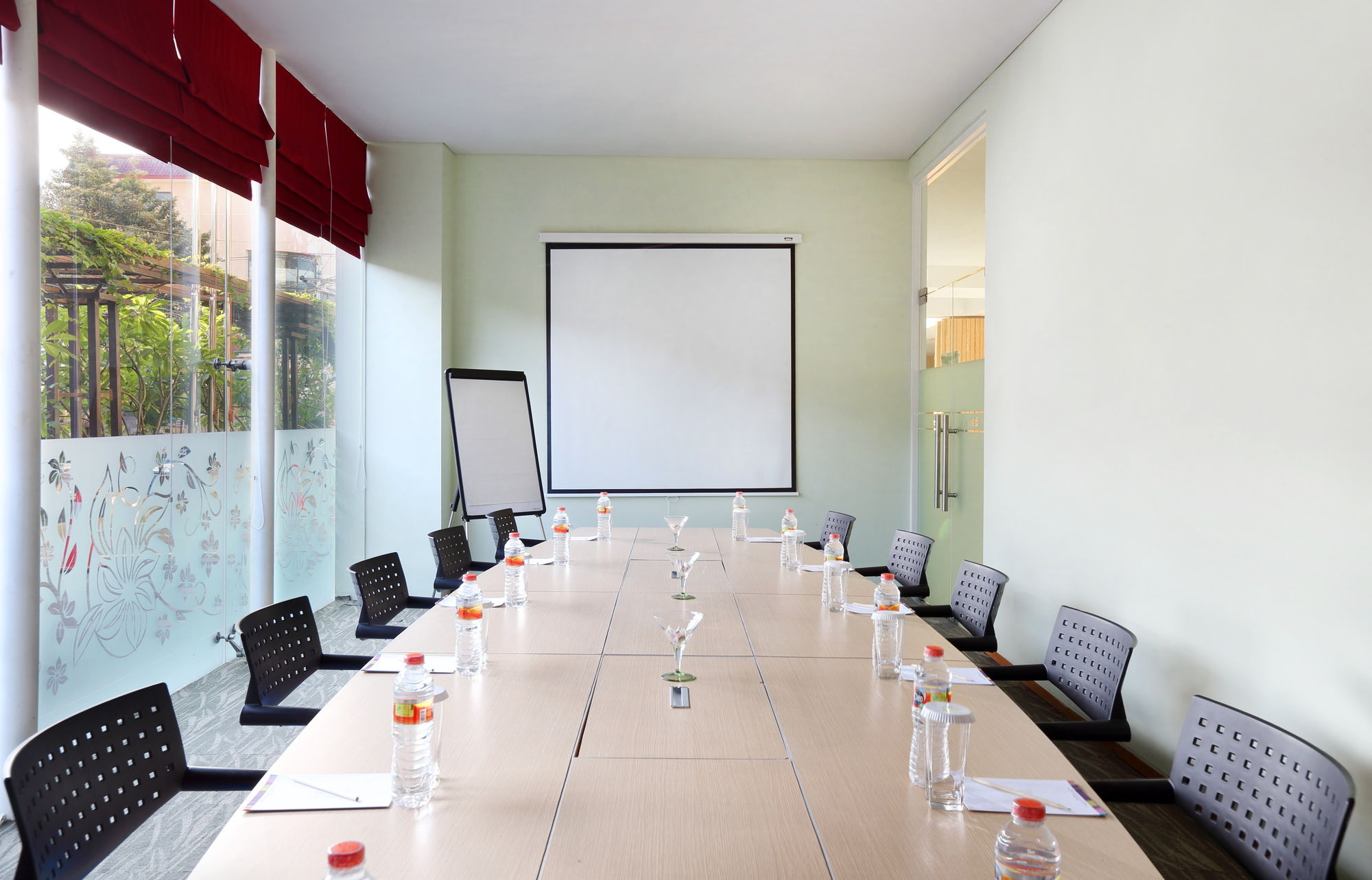 Фото Ibis Styles Yogyakarta