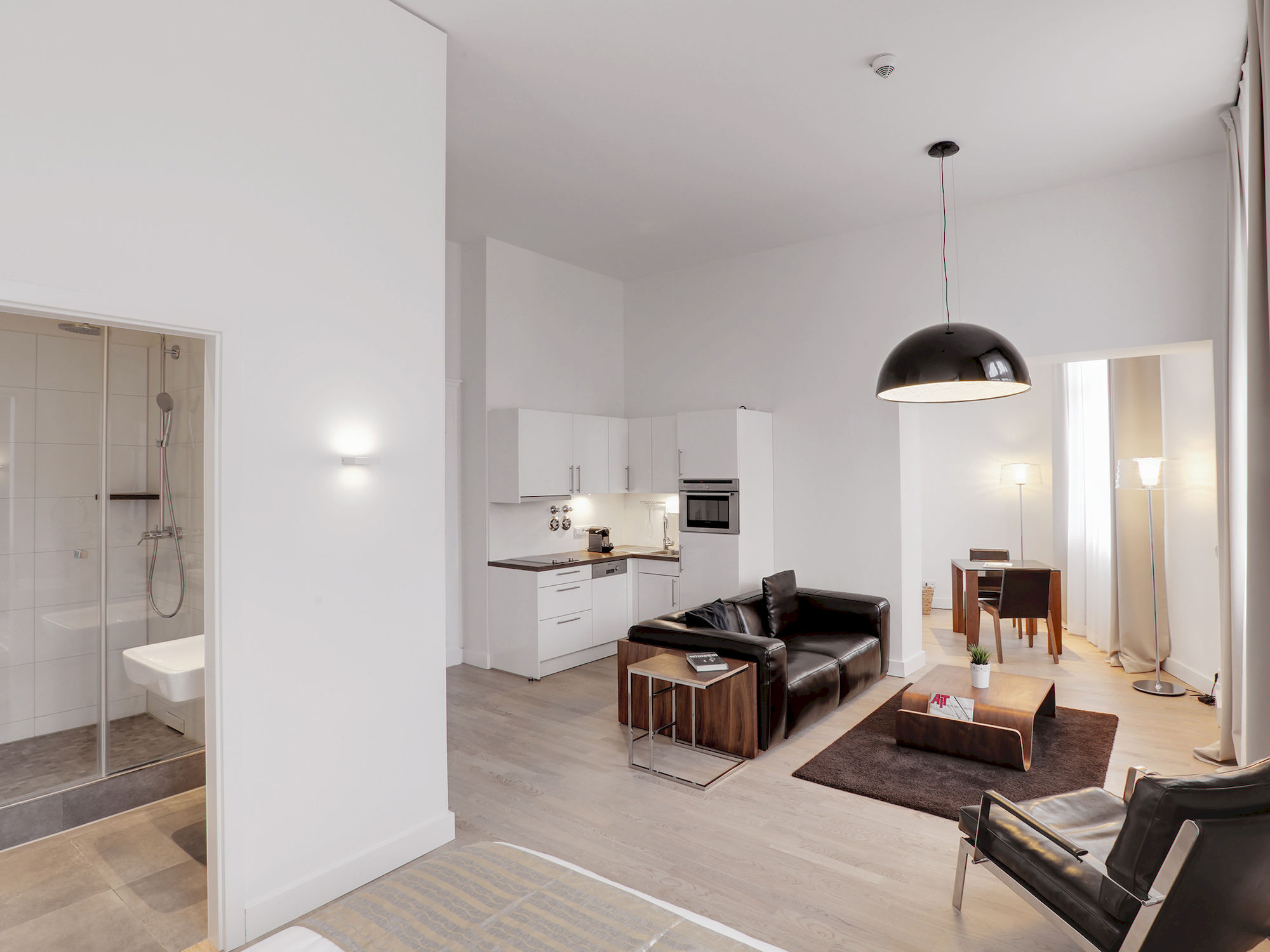 Фото The Red Apartments