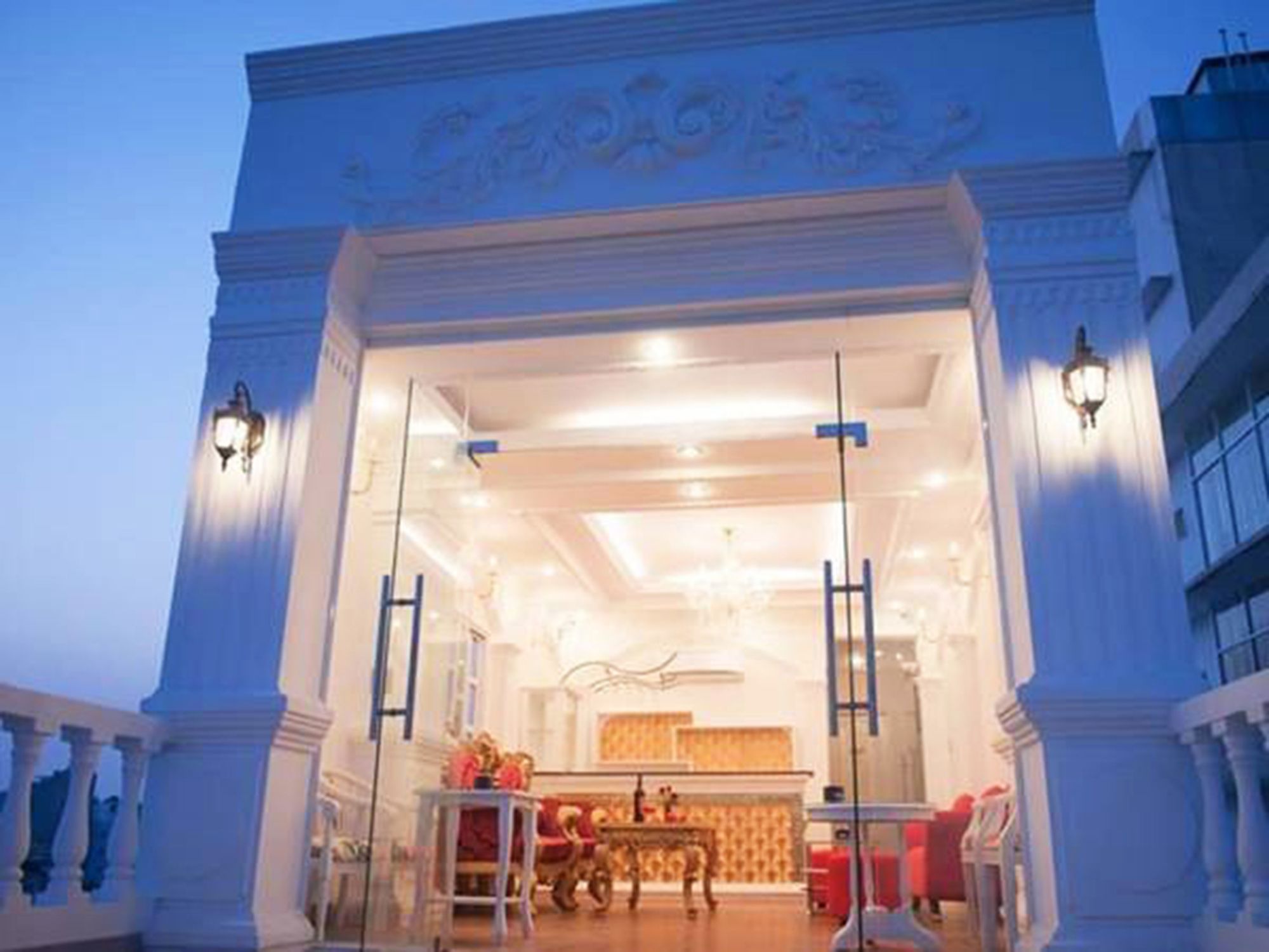 Фото отеля 2