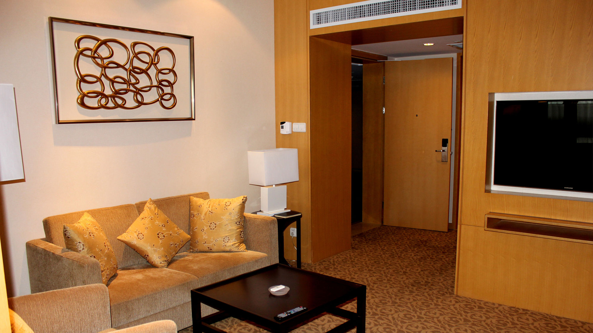 Фото Holiday Inn Shijiazhuang Central