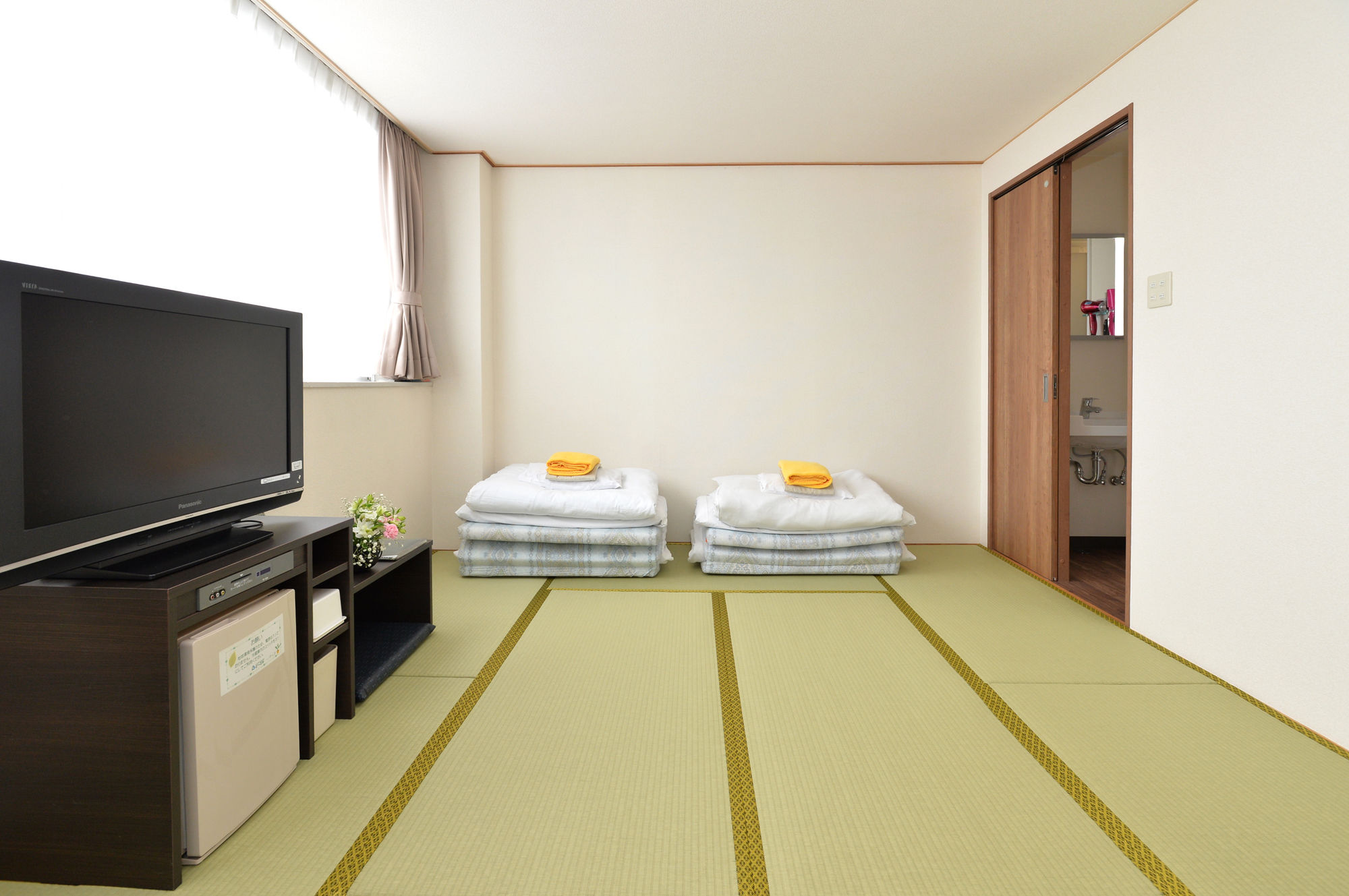 Фото Business Hotel Bl Kuwana