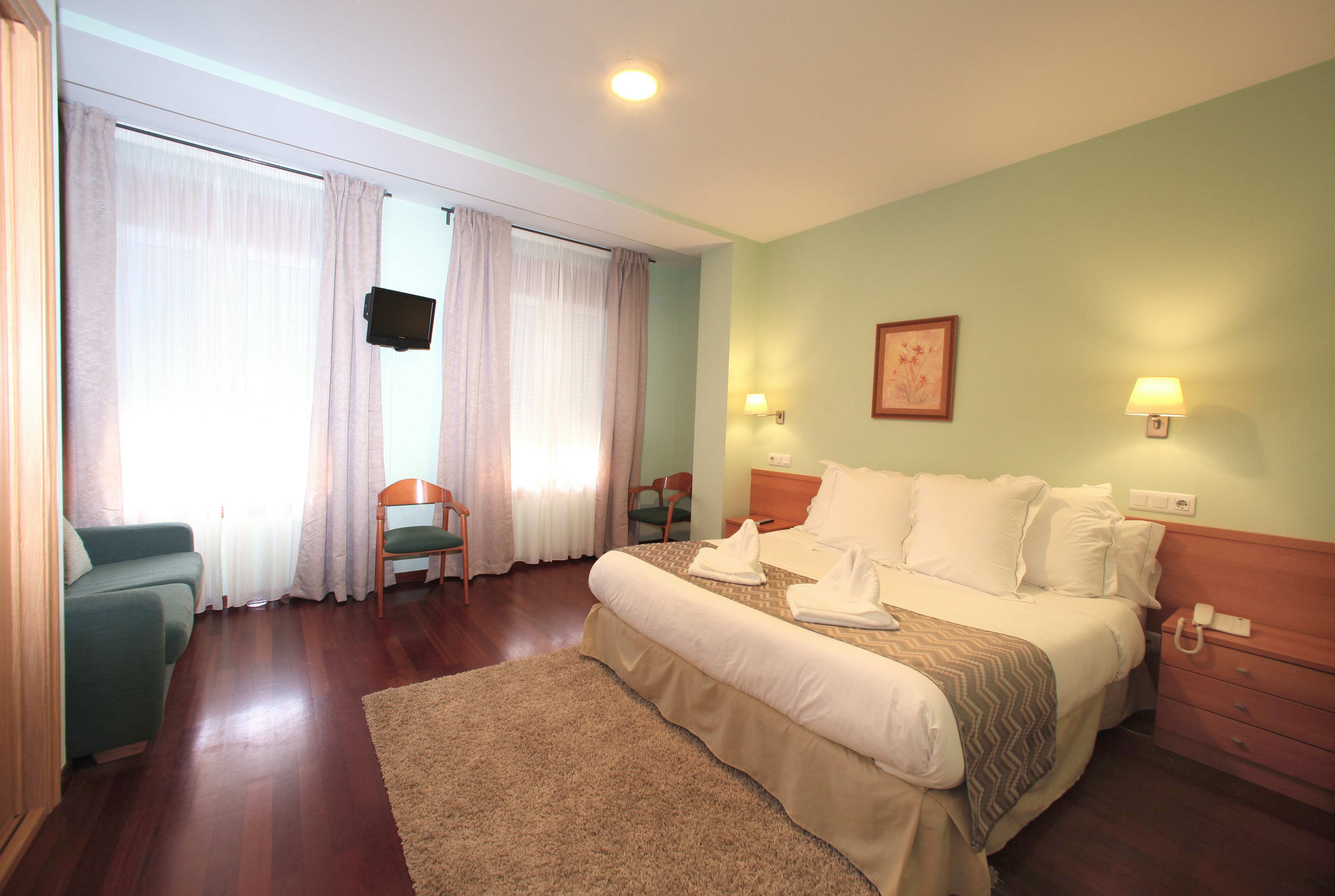 Фото Hotel Ribeira Sacra