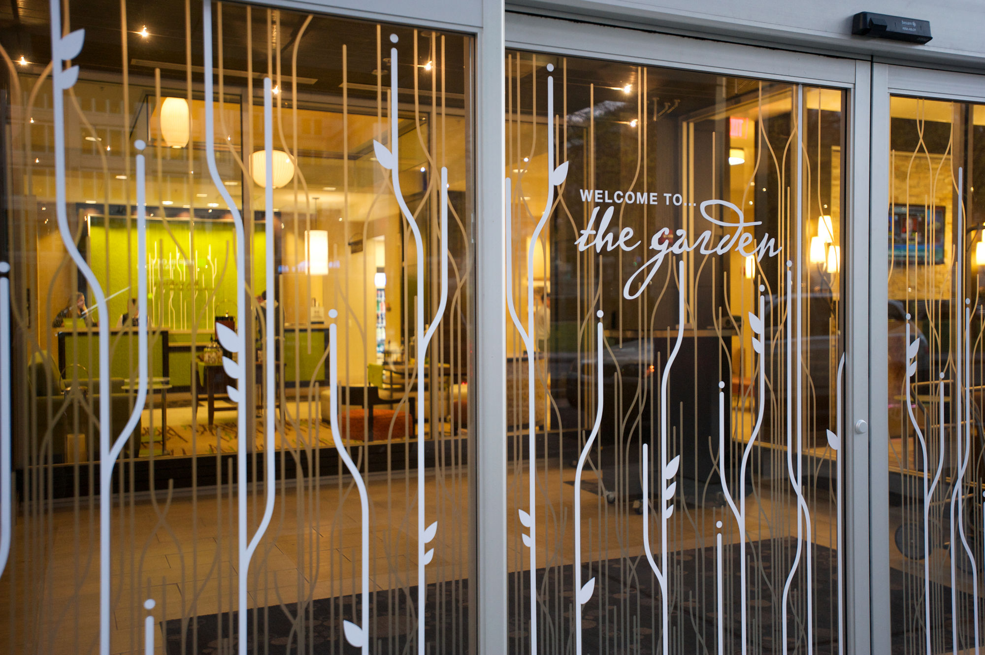 Фото Hilton Garden Inn Buffalo Downtown