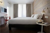 Фото 9Hotel Opera