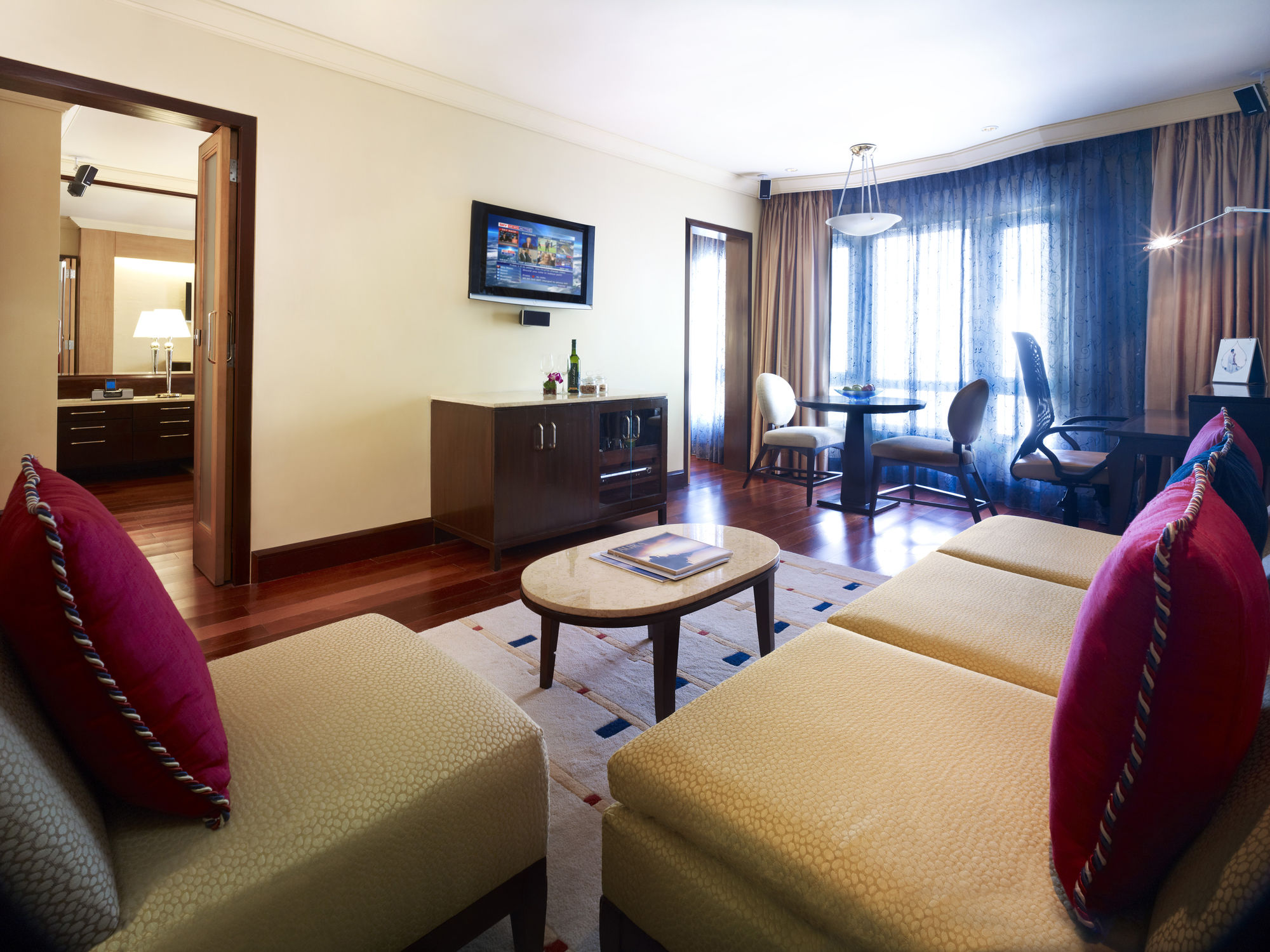 Фото President, Mumbai - Ihcl SeleQtions