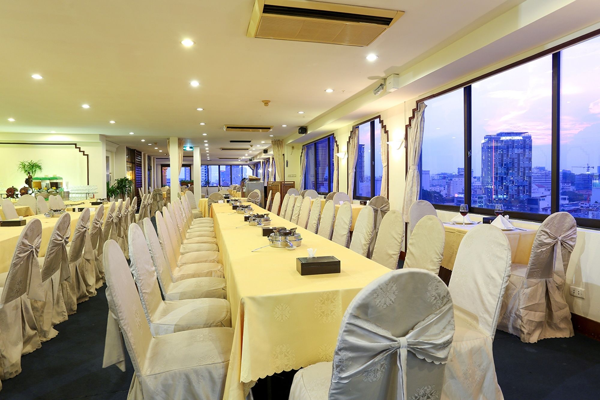 Фото Oscar Saigon Hotel