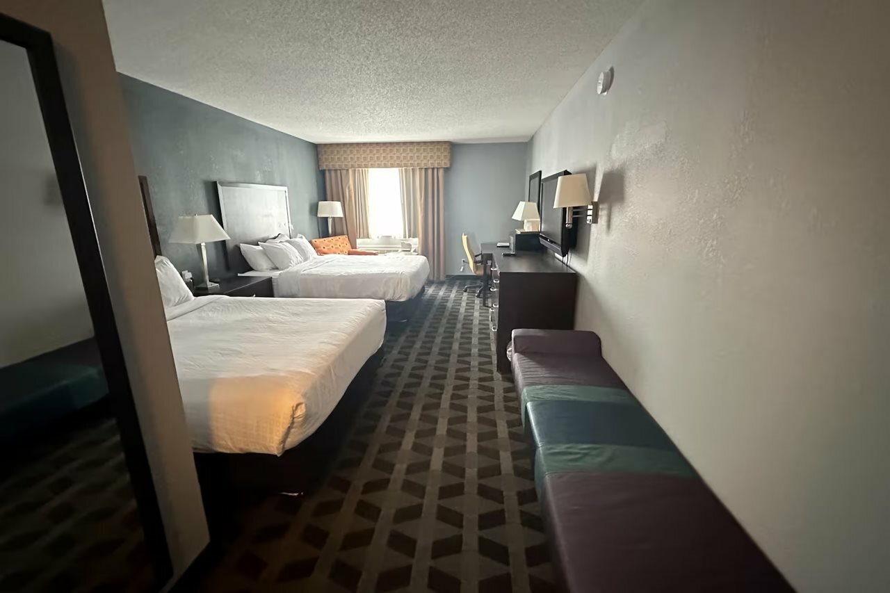 Фото Baymont by Wyndham Flint Airport North