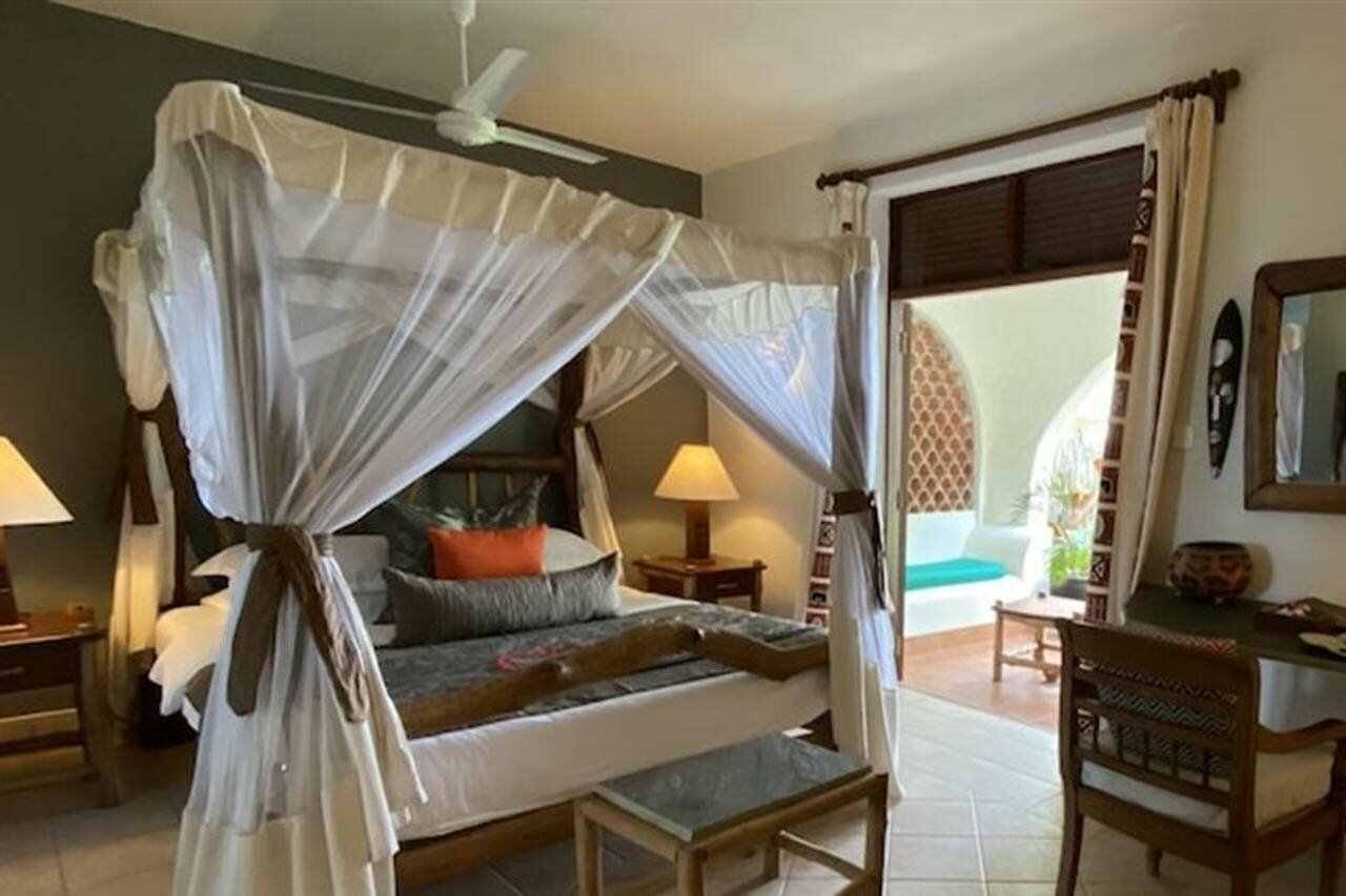 Фото Pinewood Beach Resort and SPA