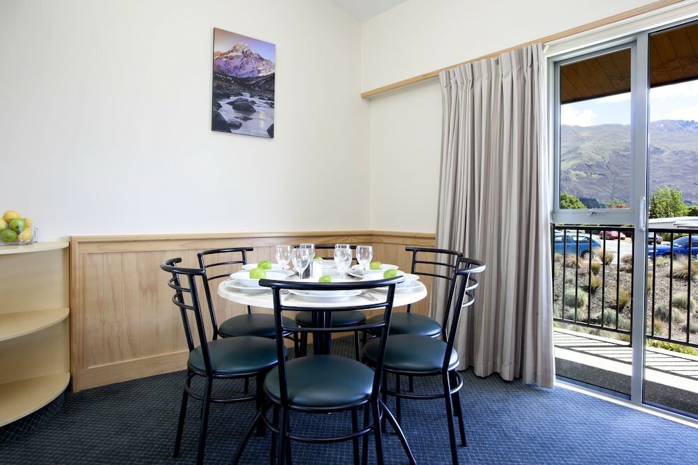 Фото Clearbrook Motels Wanaka