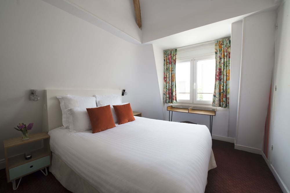 Фото Hotel des Batignolles